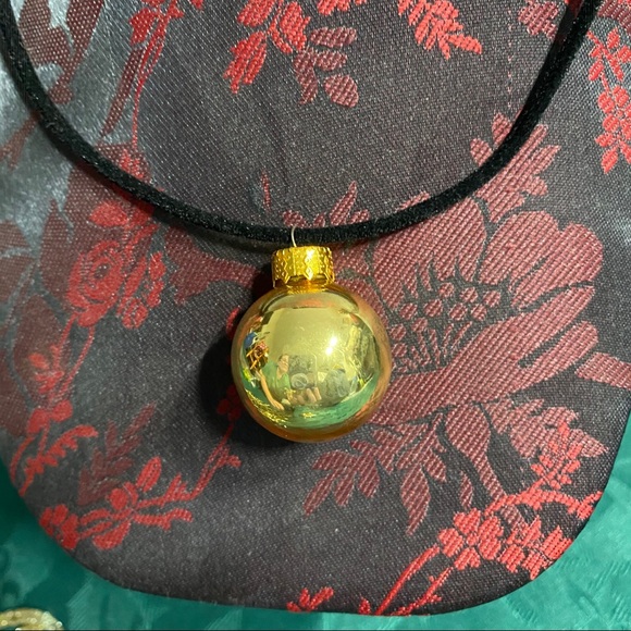 🎄New Christmas Bulb Earrings & Necklace Set - Picture 5 of 6